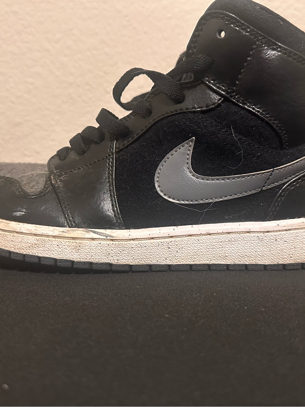 Air Jordan 1 Mid Premium “Winterized” Mens size 10. - Picture 2 of 7